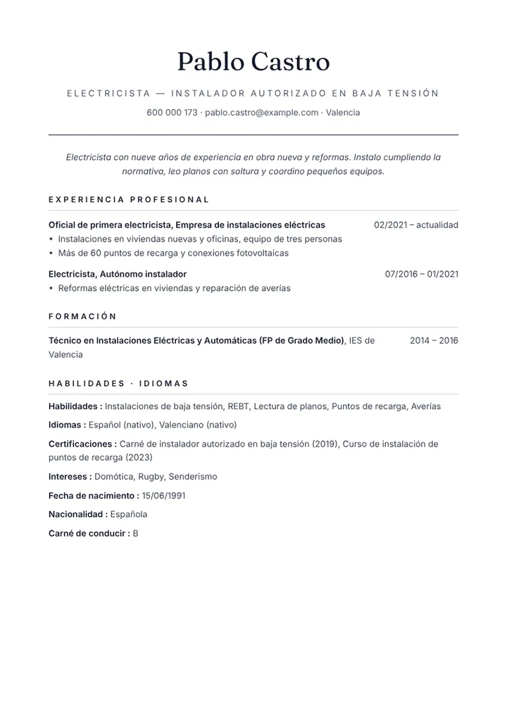 Ejemplo de currículum de electricista con carné de instalador
