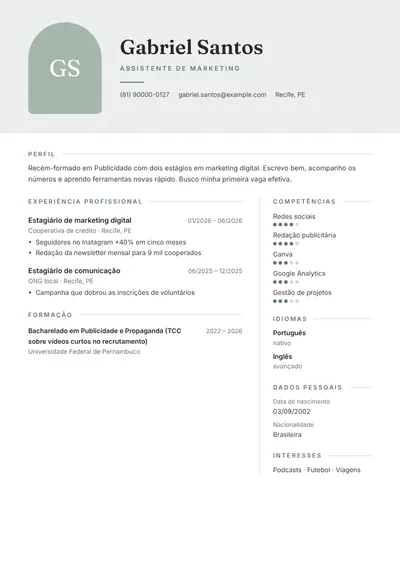 Exemplo de currículo de recém-formado para o primeiro emprego em marketing